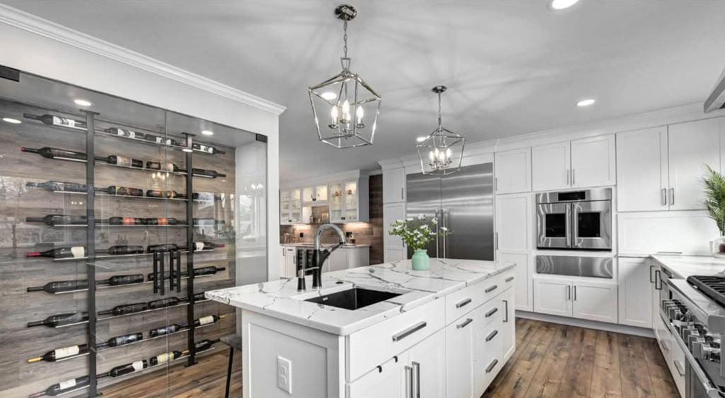 MODERN KITCHEN